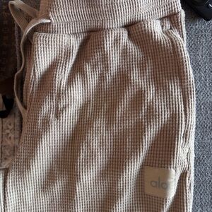 Alo Waffle Knit Joggers in Gravel